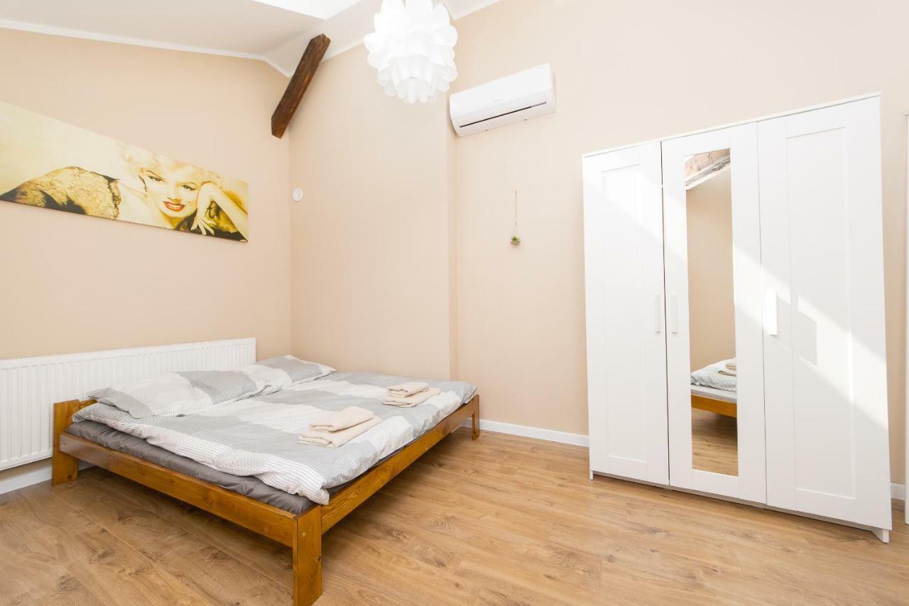 Blue Apartment Old Town Air Condition P4You Pl Krakow Ngoại thất bức ảnh